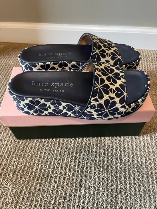 kate spade navy and cream floral jacquard slide sandals - Picture 3 of 6
